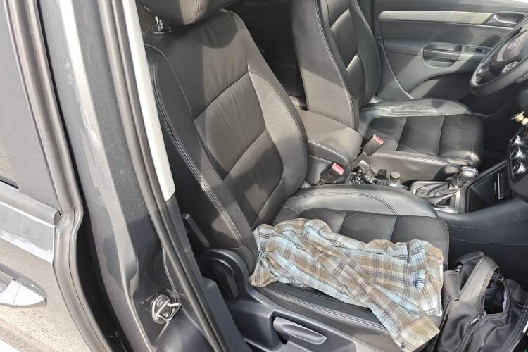 Used Seat Alhambra 2013 1.8TSI Luxury Edition Euro IV Right Front Seat