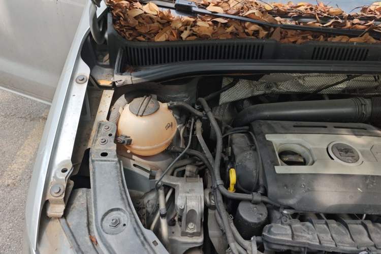 Used Seat Alhambra 2013 1.8 TSI Luxury Navigation Version Euro IV Engine Bay Right