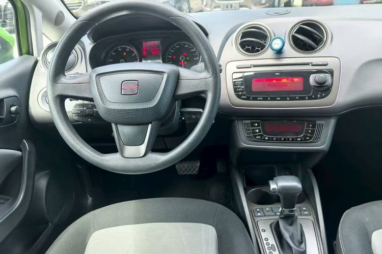 Used Seat Ibiza 2013 1.2TSI 5-Door Style Trim Interior 4