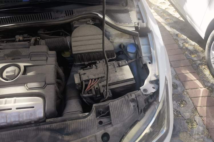 Used Seat Ibiza 2013 1.4TSI Travel Edition FR Engine Bay Left