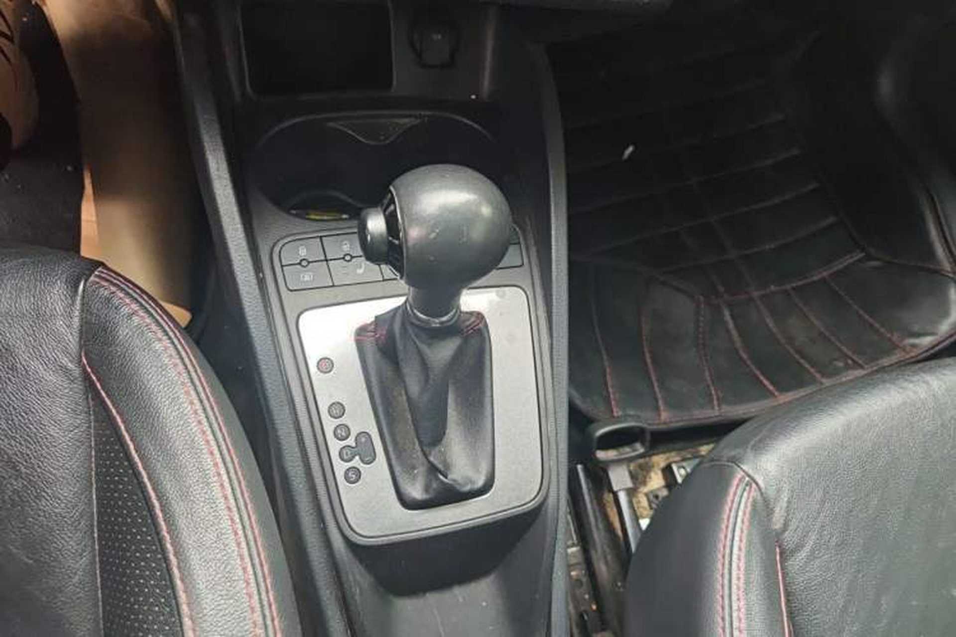 Used Seat Ibiza 2013 1.4TSI 3-Door FR Model Gear Lever