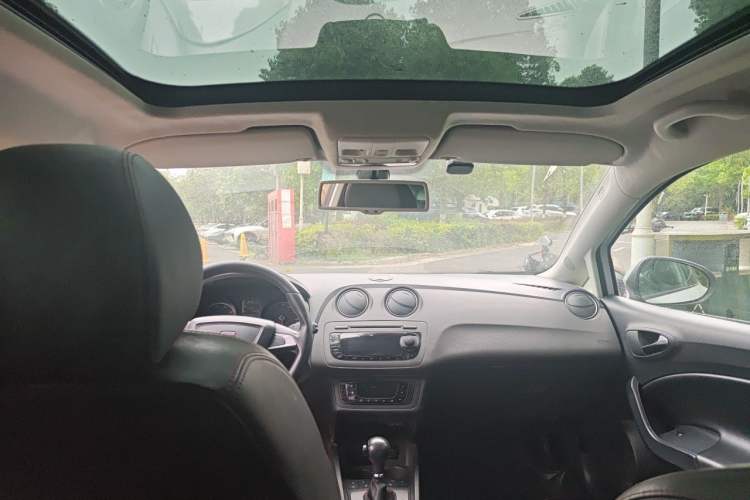 Used Seat Ibiza 2013 1.4TSI 3-Door FR Model Headliner