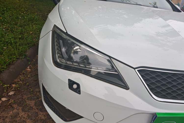 Used Seat Ibiza 2013 1.4TSI 3-Door FR Model Right Front Headlight