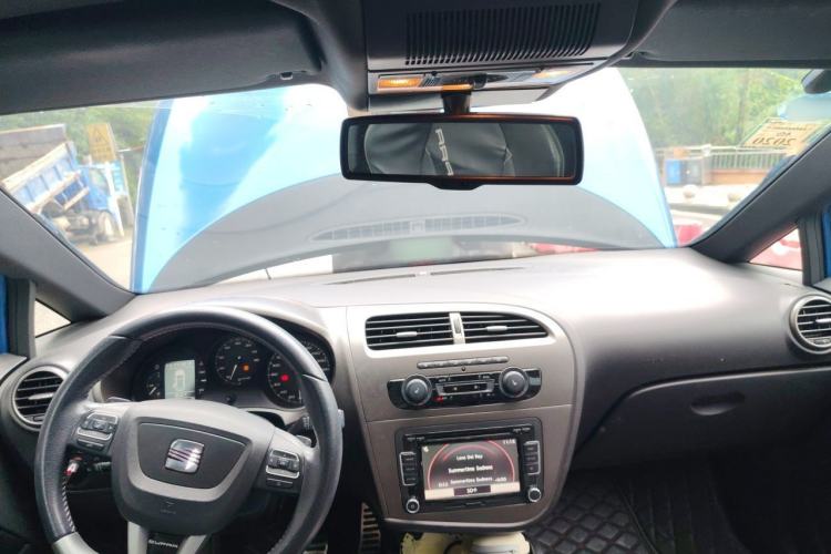 Used Seat LEON 2012 2.0 TSI CUPRA Center Console