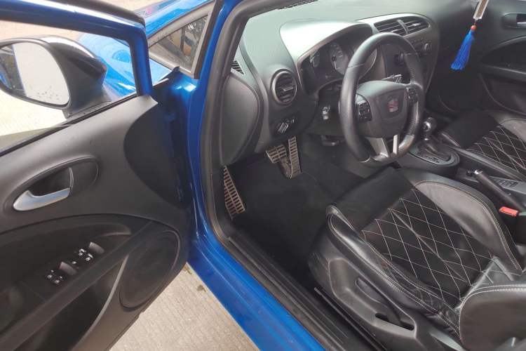 Used Seat LEON 2012 2.0 TSI CUPRA Driver Seat