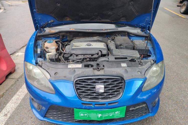 Used Seat LEON 2012 2.0 TSI CUPRA Engine Bay