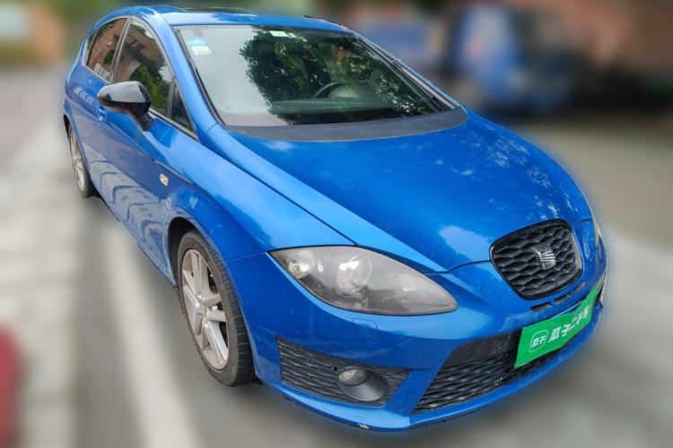 Used Seat LEON 2012 2.0 TSI CUPRA Front Right 45 Deg