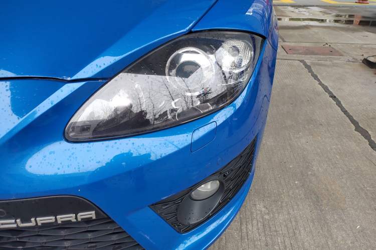 Used Seat LEON 2012 2.0 TSI CUPRA Left Front Headlight