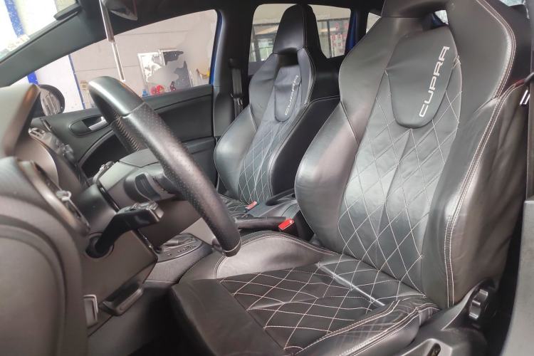 Used Seat LEON 2012 2.0 TSI CUPRA Left Front Seat