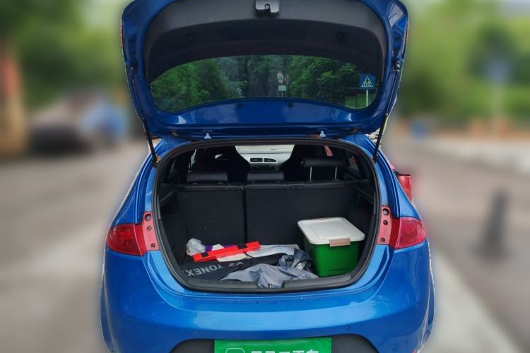 Used Seat LEON 2012 2.0 TSI CUPRA Trunk