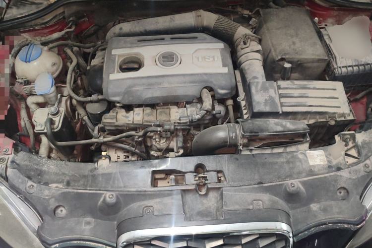 Used Seat LEON 2012 1.8TSI FR+ Engine Bay