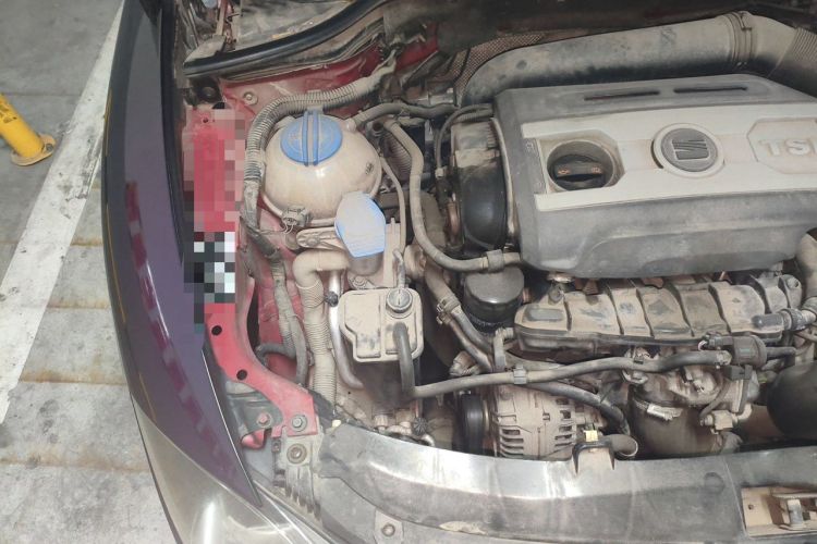 Used Seat LEON 2012 1.8TSI FR+ Engine Bay Right