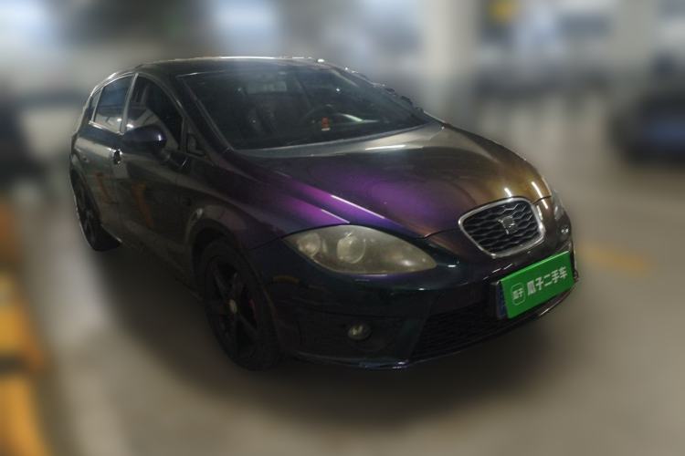 Used Seat LEON 2012 1.8TSI FR+ Front Right 45 Deg