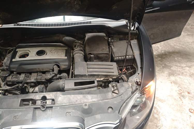 Used Seat LEON 2012 2.0 TSI CUPRA Engine Bay Left