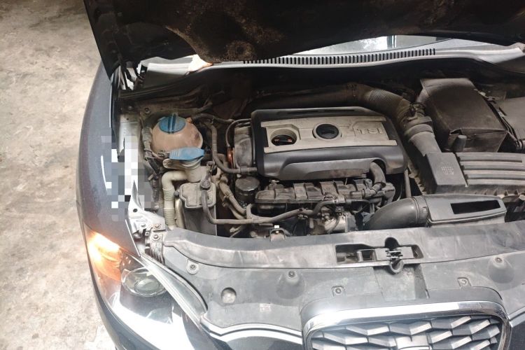 Used Seat LEON 2012 2.0 TSI CUPRA Engine Bay Right