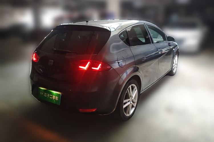 Used Seat LEON 2012 2.0 TSI CUPRA Rear Right 45 Deg