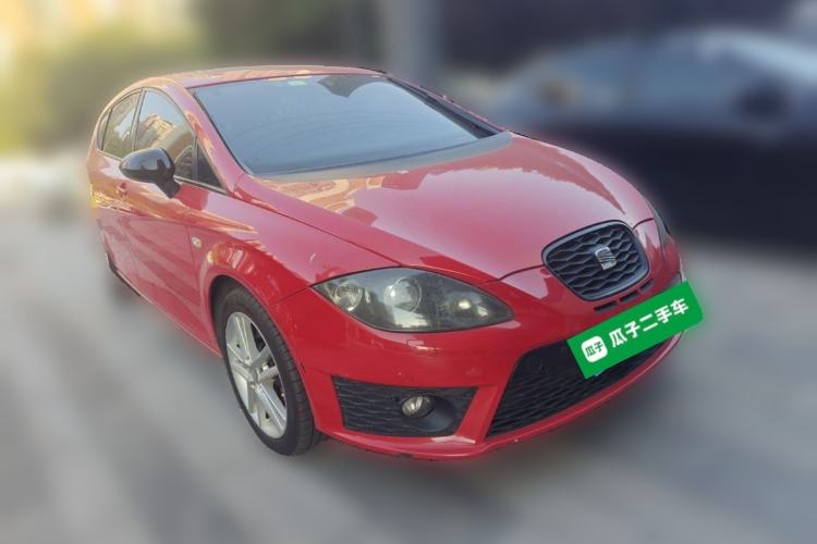 Used Seat LEON 2012 2.0 TSI CUPRA Front Right 45 Deg