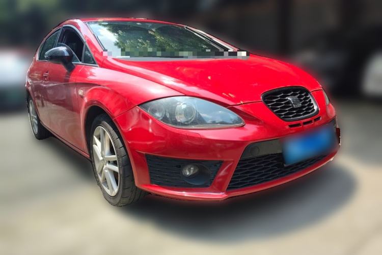 Used Seat LEON 2012 2.0 TSI CUPRA Front Right 45 Deg