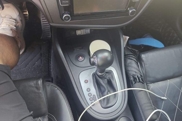 Used Seat LEON 2012 2.0 TSI CUPRA Gear Lever