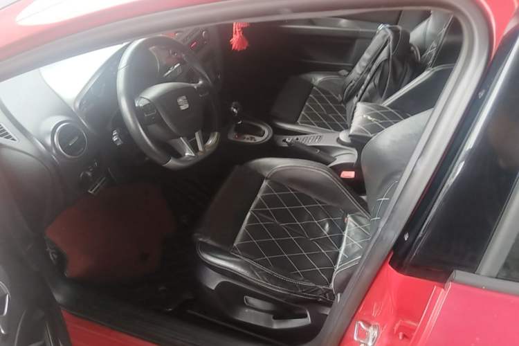 Used Seat LEON 2012 2.0 TSI CUPRA Left Front Seat