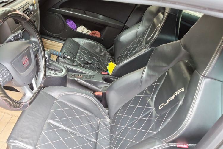 Used Seat LEON 2012 2.0 TSI CUPRA Left Front Seat