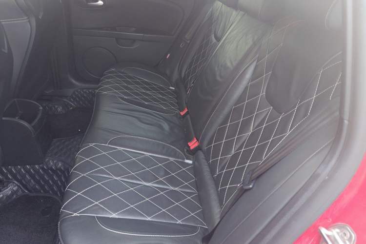 Used Seat LEON 2012 2.0 TSI CUPRA Left Rear Seat
