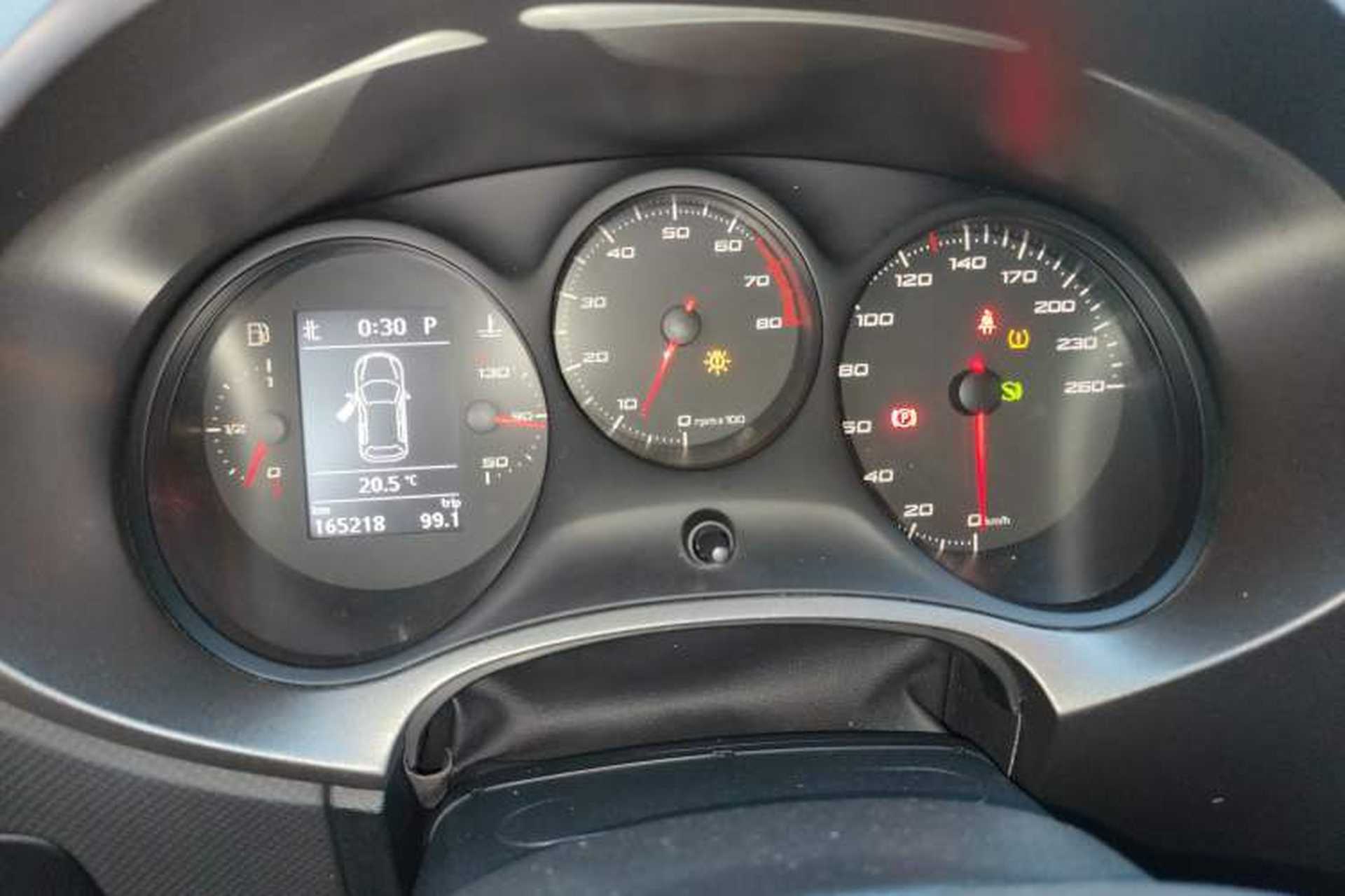 Used Seat LEON 2012 1.8TSI FR model Odometer Close Up