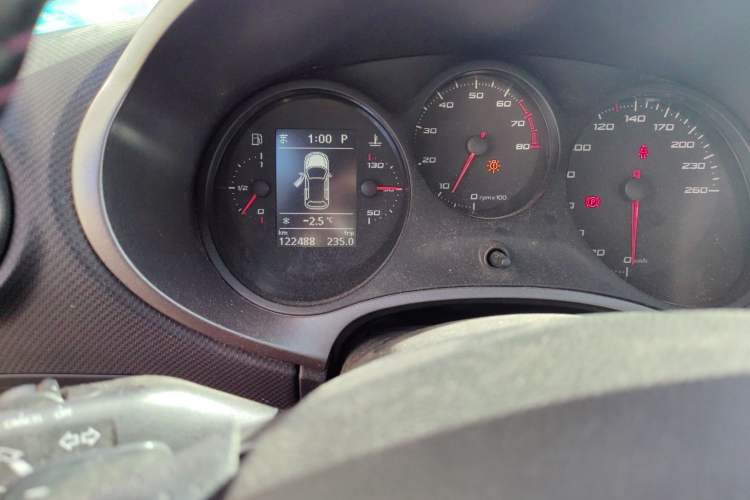 Used Seat LEON 2012 1.8TSI FR+ Odometer Close Up