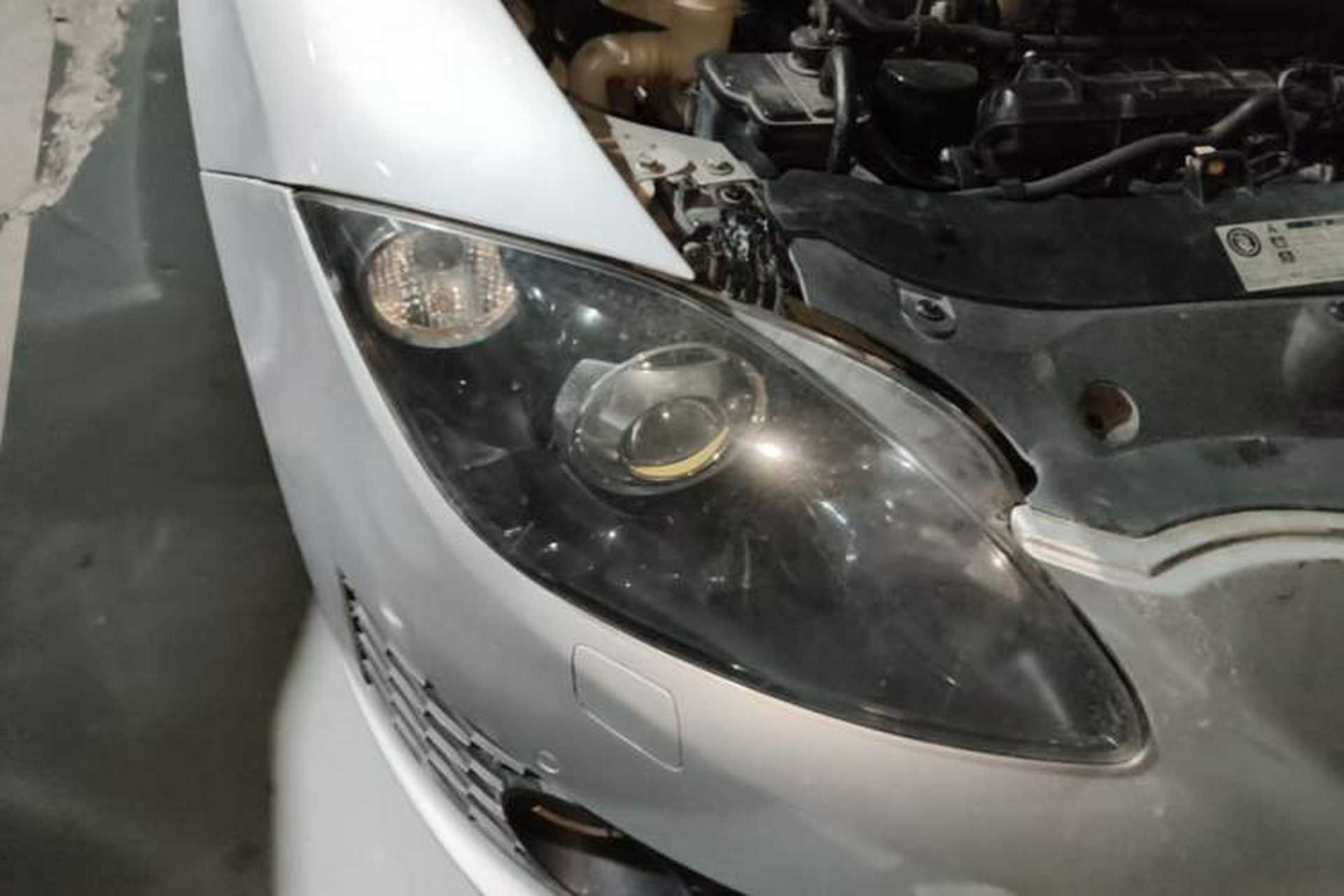 Used Seat LEON 2012 1.8TSI FR model Right Front Headlight