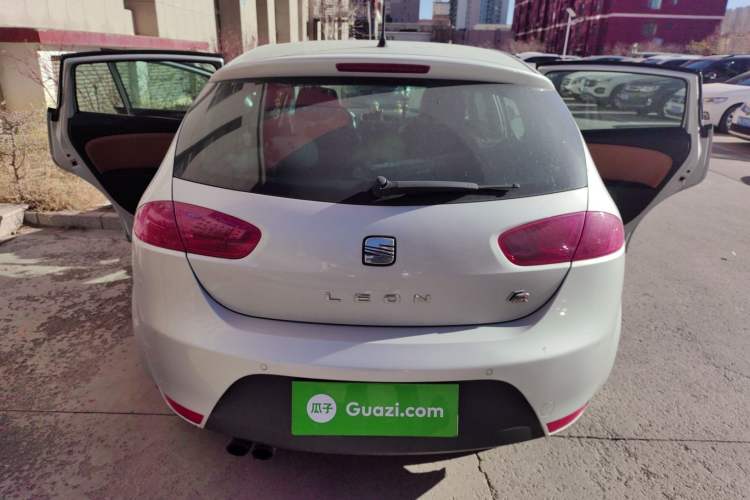 Used Seat LEON 2012 1.8TSI FR+ Trunk
