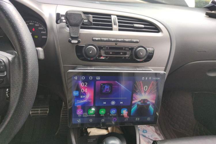 Used Seat LEON 2012 2.0 TSI CUPRA Audio And AC Panel