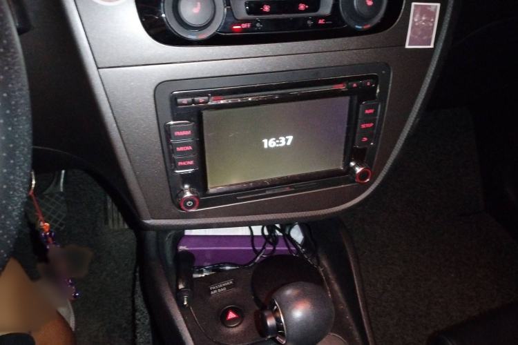 Used Seat LEON 2012 1.8TSI FR+ Audio And AC Panel