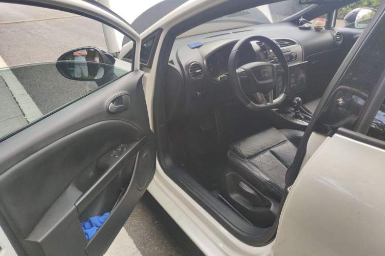 Used Seat LEON 2012 2.0 TSI CUPRA Driver Seat