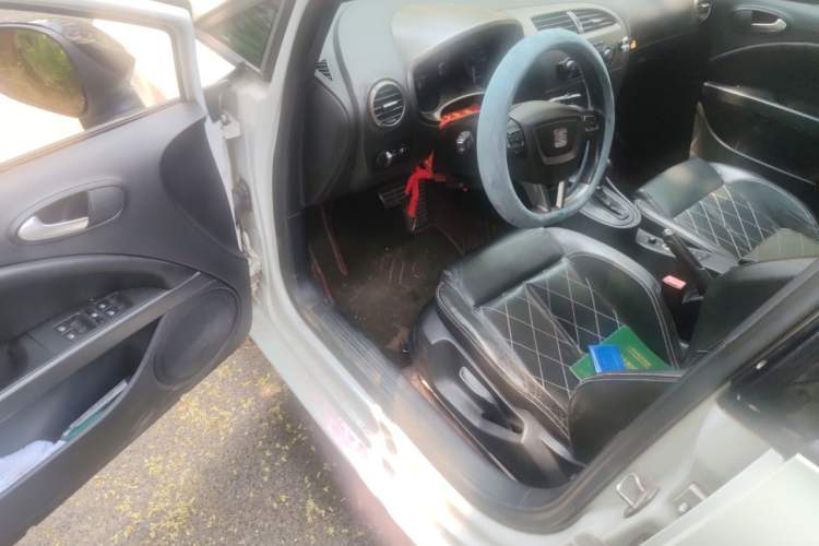 Used Seat LEON 2012 2.0 TSI CUPRA Driver Seat