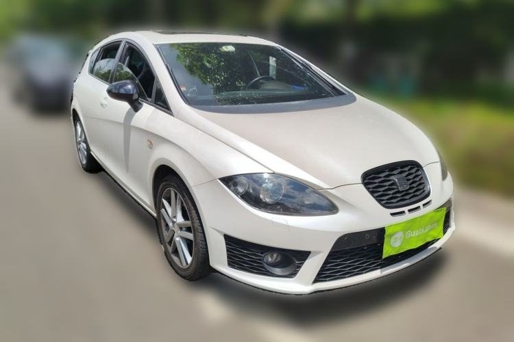 Used Seat LEON 2012 2.0 TSI CUPRA Front Right 45 Deg