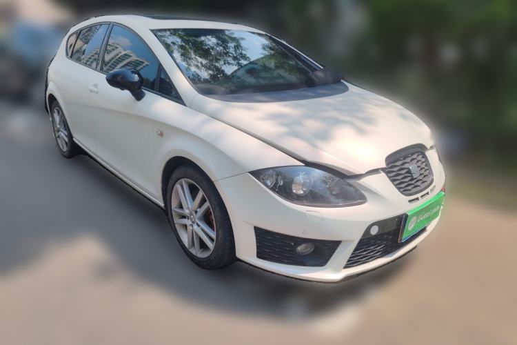 Used Seat LEON 2012 2.0 TSI CUPRA Front Right 45 Deg