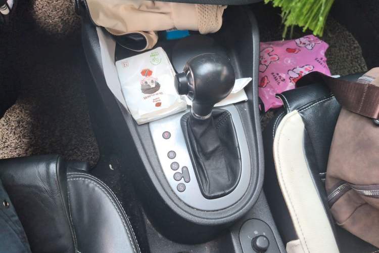 Used Seat LEON 2012 1.8TSI FR model Gear Lever
