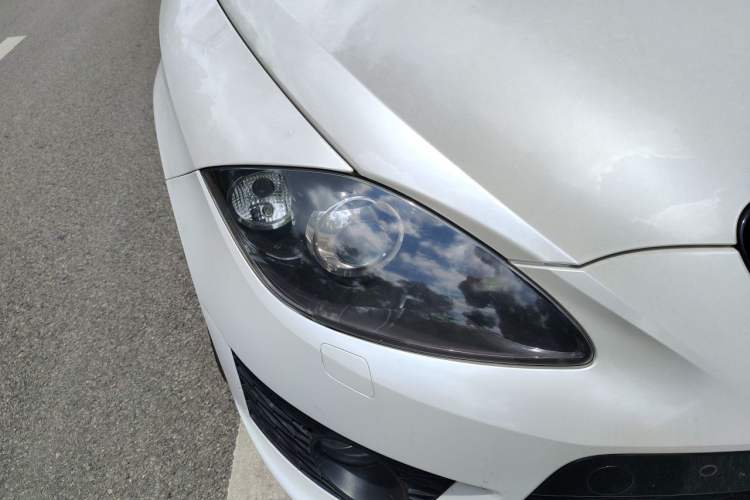 Used Seat LEON 2012 2.0 TSI CUPRA Right Front Headlight
