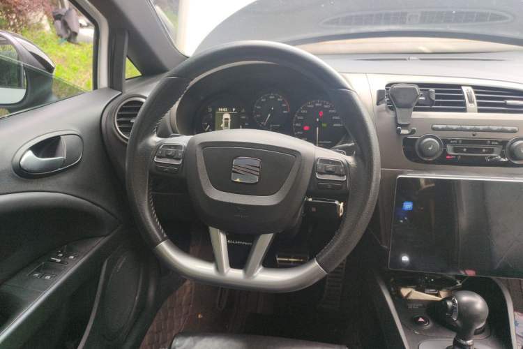 Used Seat LEON 2012 2.0 TSI CUPRA Steering Wheel