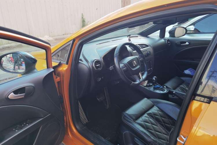 Used Seat LEON 2012 2.0 TSI CUPRA Driver Seat