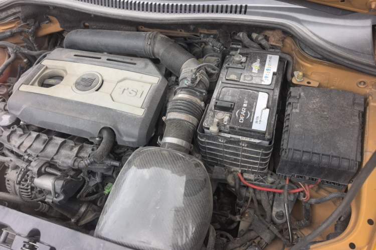 Used Seat LEON 2012 2.0 TSI CUPRA Engine Bay Left