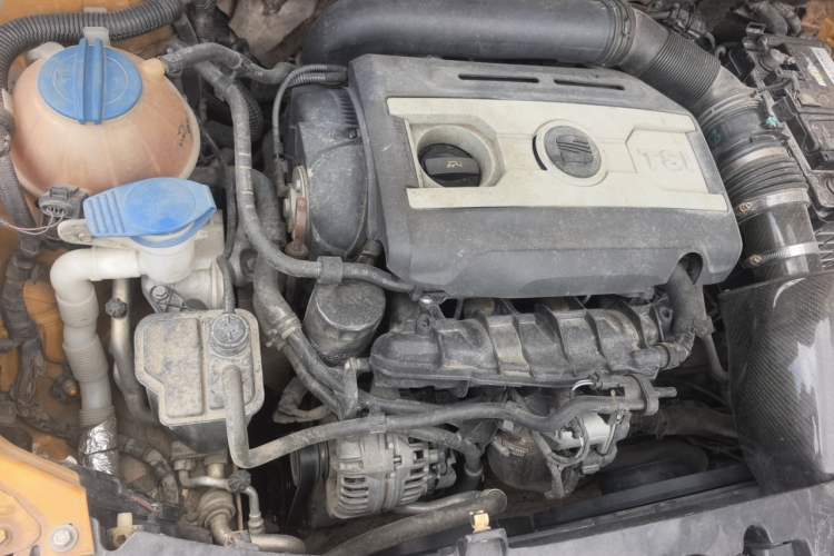 Used Seat LEON 2012 2.0 TSI CUPRA Engine Bay Right