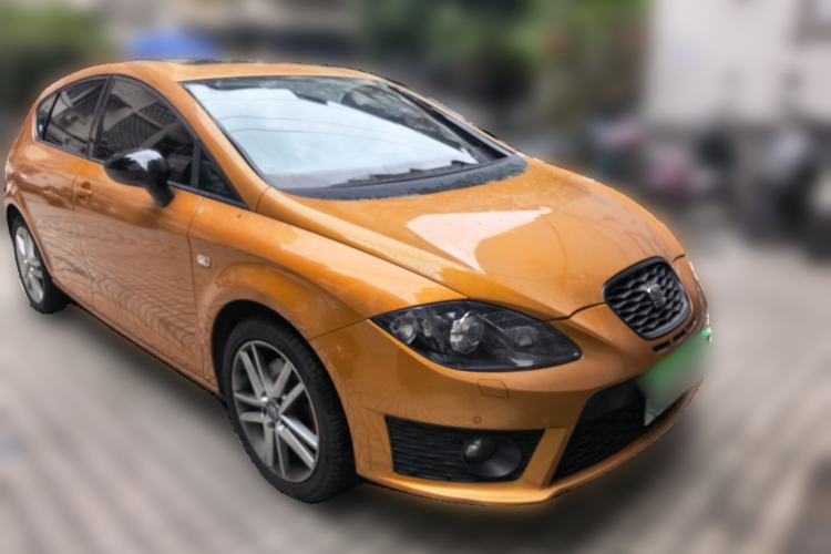 Used Seat LEON 2012 2.0 TSI CUPRA Front Right 45 Deg