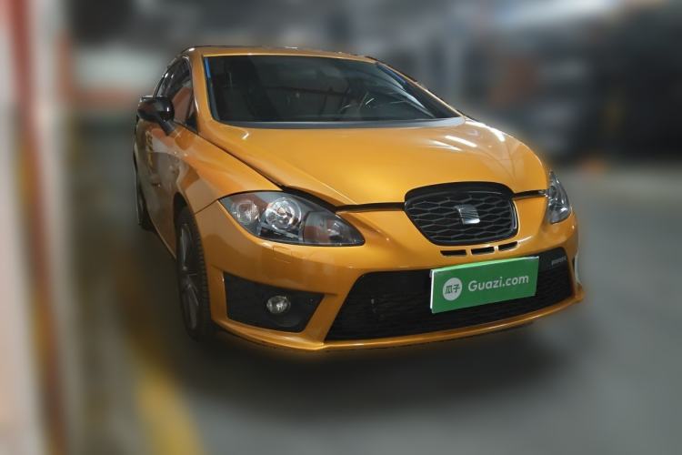 Used Seat LEON 2012 2.0 TSI CUPRA Front Right 45 Deg