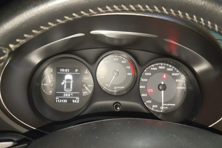 Used Seat LEON 2012 2.0 TSI CUPRA Instrument Cluster