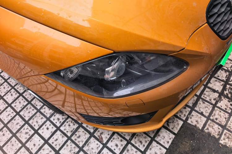 Used Seat LEON 2012 2.0 TSI CUPRA Right Front Headlight