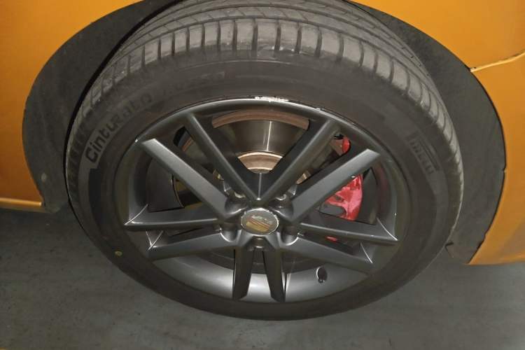 Used Seat LEON 2012 2.0 TSI CUPRA Right Front Wheel Hub