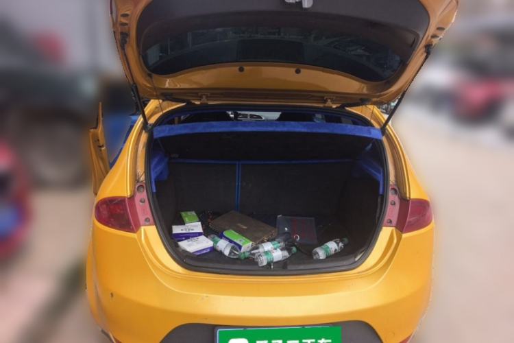 Used Seat LEON 2012 2.0 TSI CUPRA Trunk