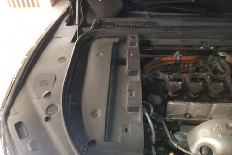Used SERES SF5 2020 Four-Wheel Drive High-Performance Sports Edition Engine Bay Right