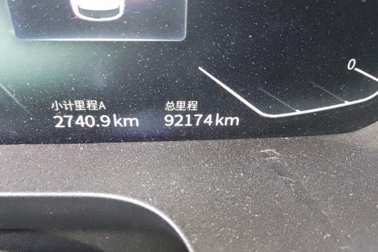 Used SERES SF5 2020 Four-Wheel Drive High-Performance Sports Edition Odometer Close Up